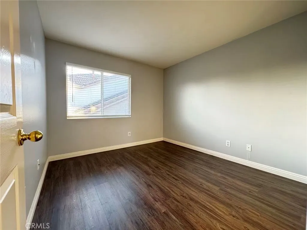 676 Avondale Drive, Corona, California 92879 home-pic-30